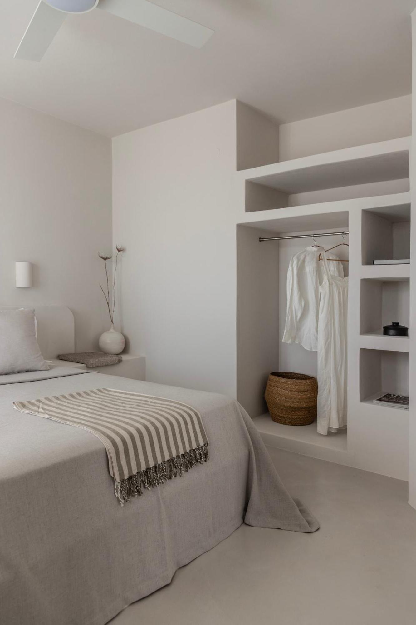 Om Living Milos Pollonia Exterior photo